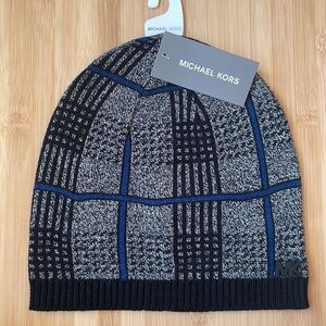 Brand New Michael Kors Black & Blue Knit Beanie Hat w/  Metal Logo Accent